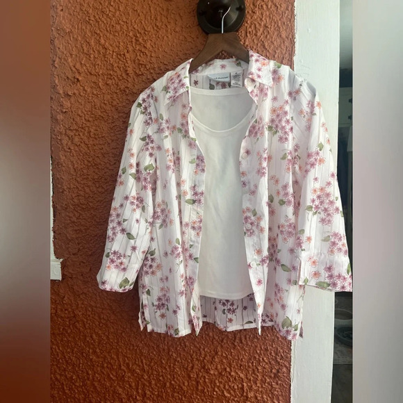 Alfred Dunner Tops - Alfred Dunner Womens Size 6Petite Pink Floral Button Up Blouse Top Spring